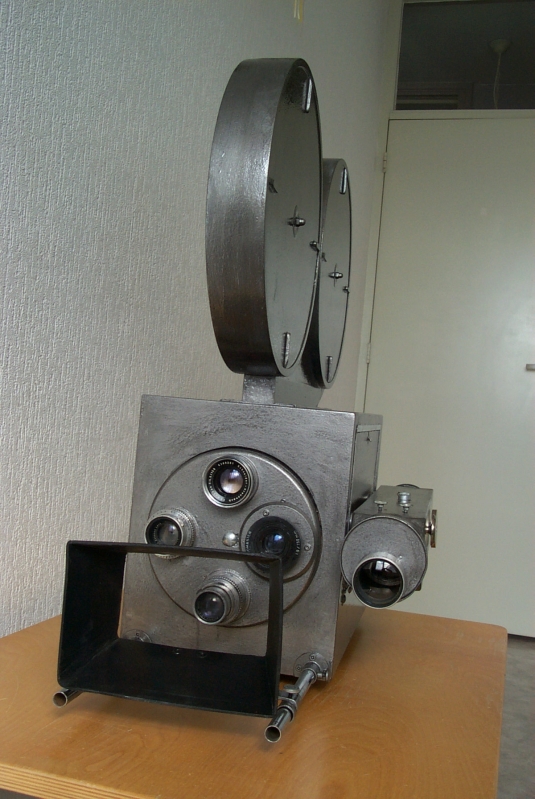 camera 1
